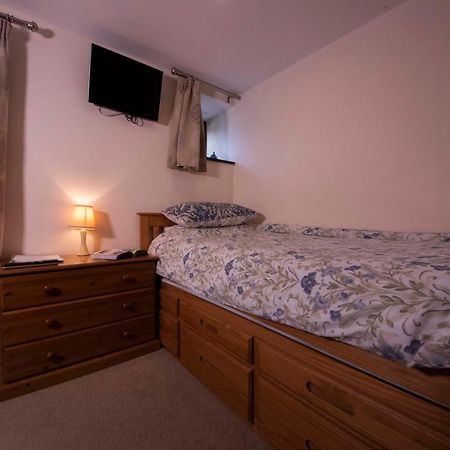 Polhilsa Farm Bed & Breakfast Callington Bagian luar foto