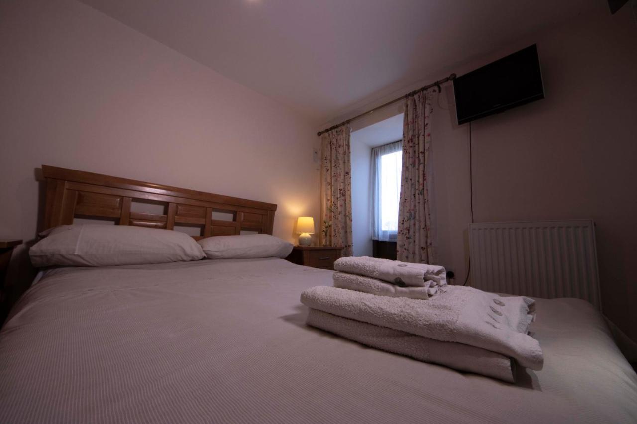 Polhilsa Farm Bed & Breakfast Callington Bagian luar foto