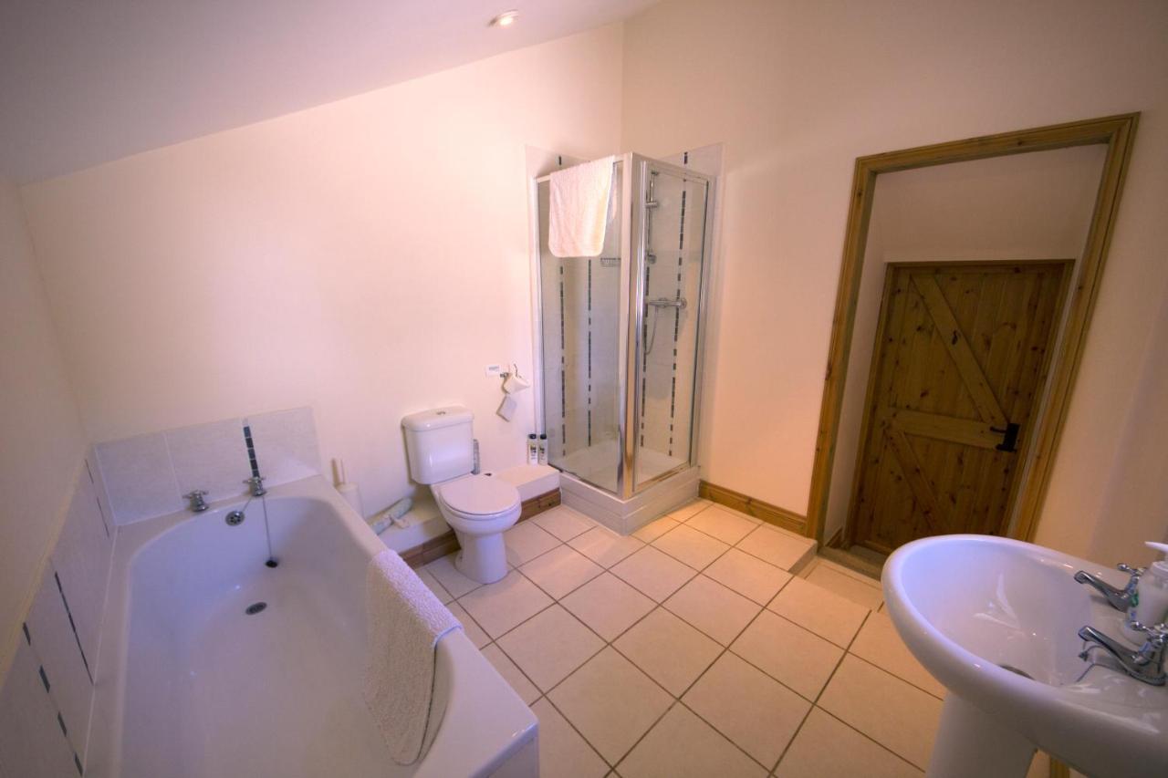 Polhilsa Farm Bed & Breakfast Callington Bagian luar foto