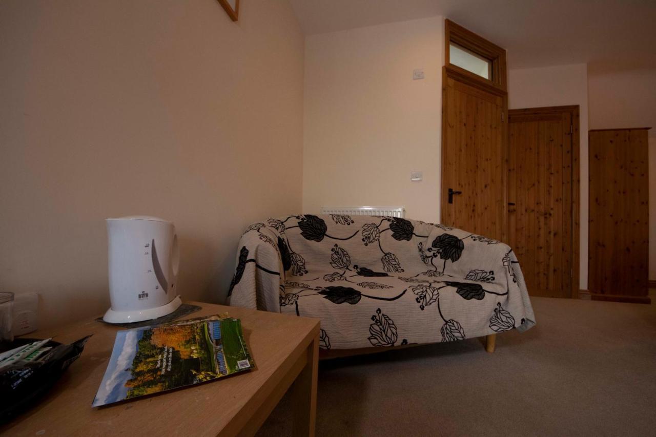 Polhilsa Farm Bed & Breakfast Callington Bagian luar foto