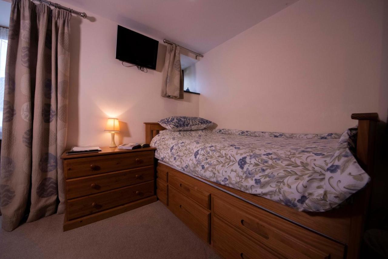 Polhilsa Farm Bed & Breakfast Callington Bagian luar foto